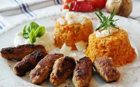Assiette de cevapcici, plat typiquement croate