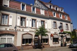 Façade de l'Hôtel Beauséjour 3* à Colmar