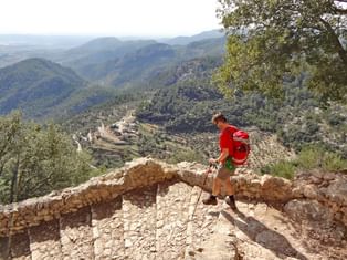 Randonneur à Castell Alaro, Majorque