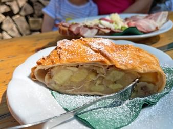 Apfelstrudel Apfelstrudel
