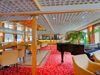 Le MS Normandie, salon