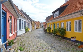 Ruelle sur l'île d'Aero