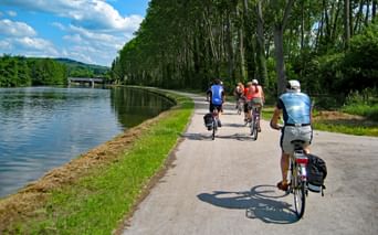 Le long du canal à vélo