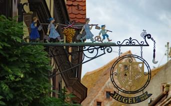 Enseigne à Riquewihr
