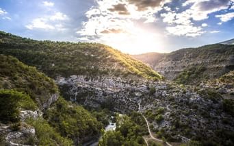 gorges-verdon-falaise-canyone