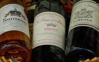 Bouteilles de vin de Bordeaux