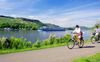 Pédaler sur les rives de la Moselle
