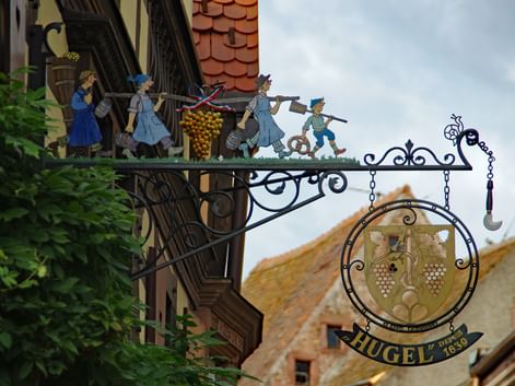 Enseigne à Riquewihr
