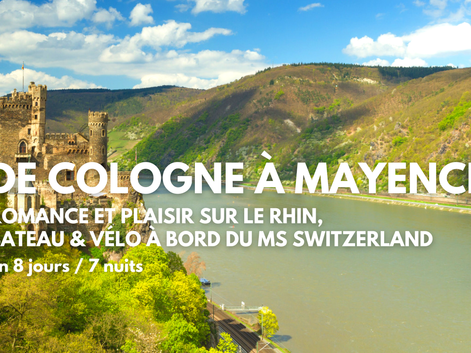 Château médiéval sur les rives du Rhin avec collines vertes en arrière-plan. Voyage vélo et bateau MS Switzerland de Cologne à Mayence.