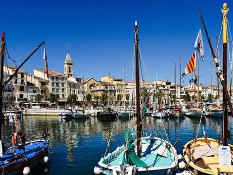 cassis ville vieux port