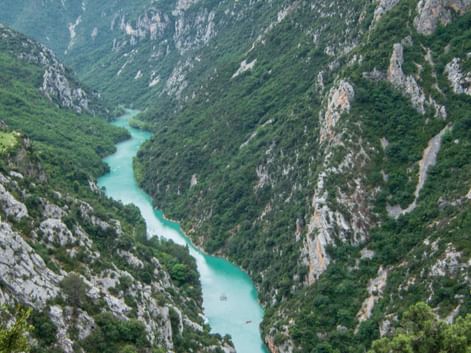 groges-verdon-eau-turqoise-montagne-vallee