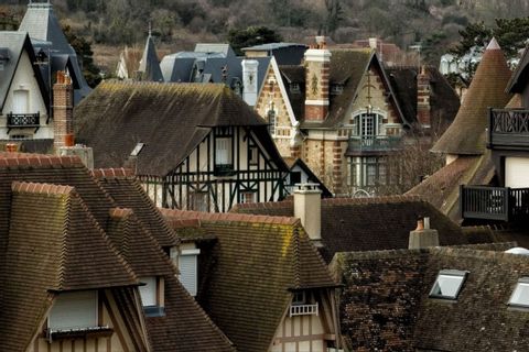 Les toits de la ville normande de Deauville