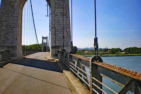 Pont sur le Rhône