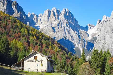 Refuge dans les Dolomites