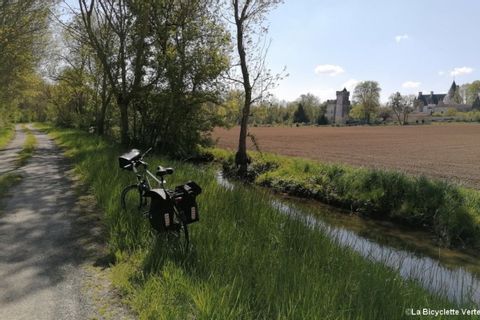 A vélo près du Château de Crazannes