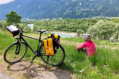 Pause cyclo le long de l'Alpe Adria