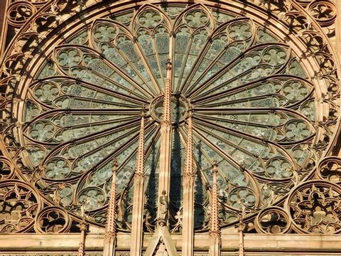 Détail de la rose de la cathédrale de Strasbourg
