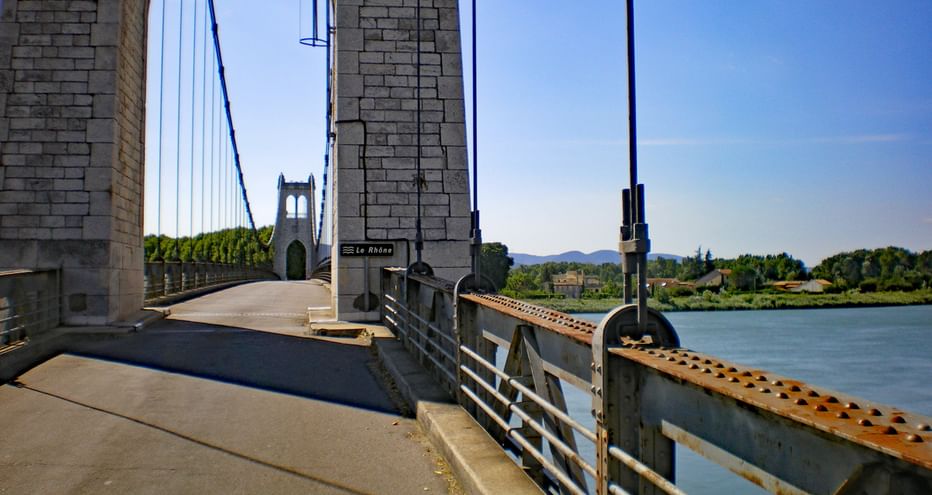 Pont sur le Rhône