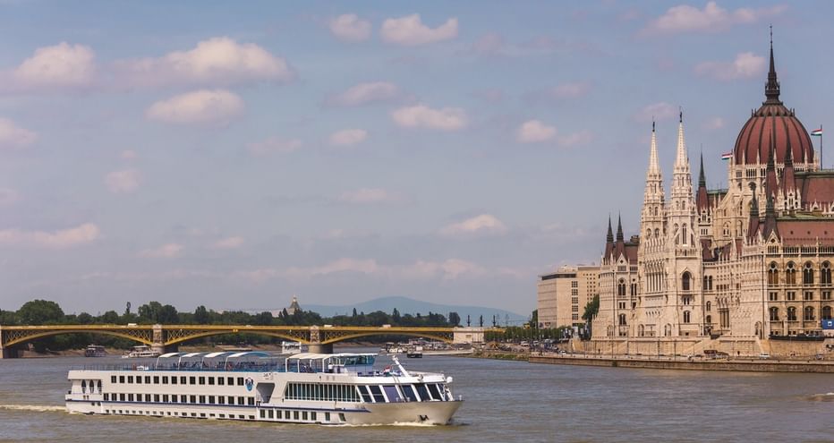 MS Manon Budapest