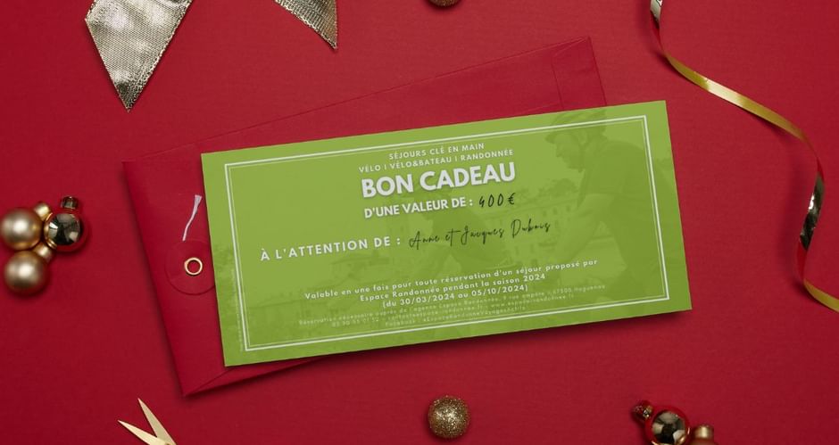 Sous le sapin, placez des souvenirs inoubliables : offrez un bon cadeau pour un voyage à pied ou à vélo en France et en Europe !