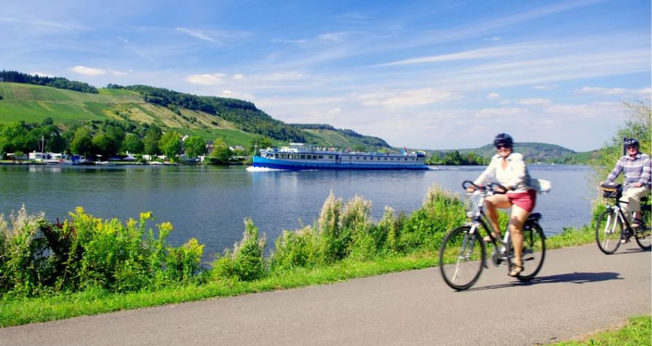 Pédaler sur les rives de la Moselle